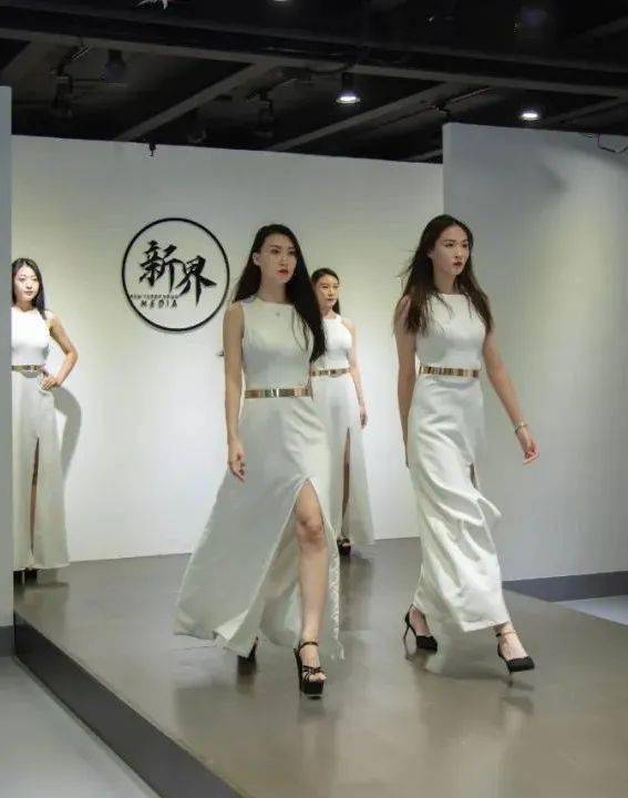 第六届新界杯VK国际模特大赛暨“穿越空与时”复古主题秀礼仪服务指南